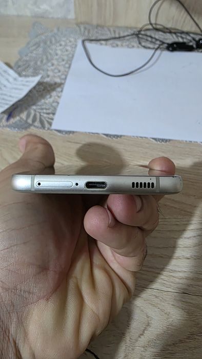 Samsung S21 FE sotiladi