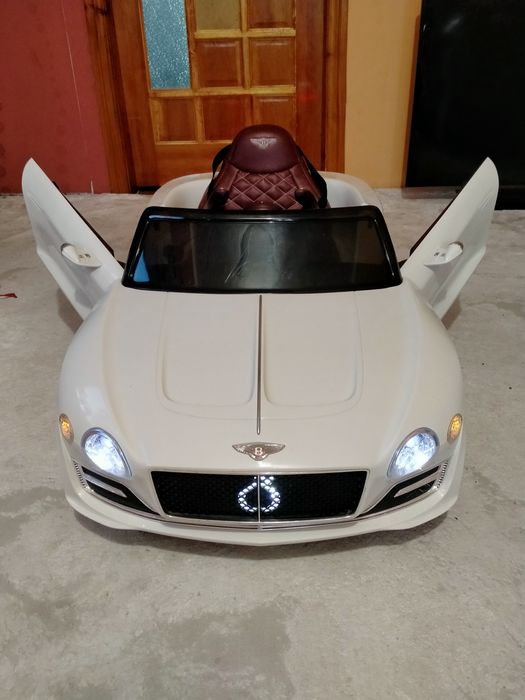 Продам детский электромобиль