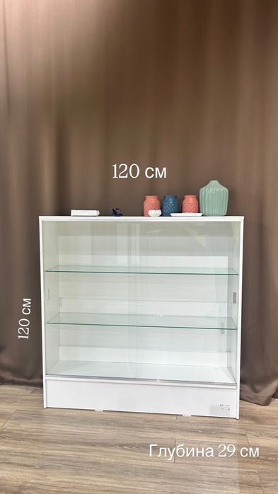Витрины стеклянные