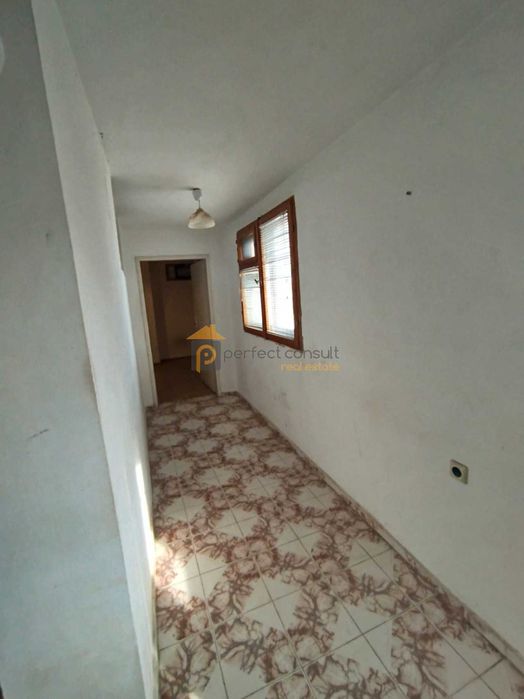 Продава се Многостаен апартамент в Пловдив, Младежки Хълм - 150 кв.м за 816 €/кв.м - Снимка #5