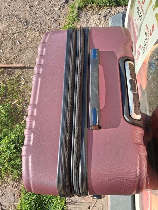 Куфар с колелца голям