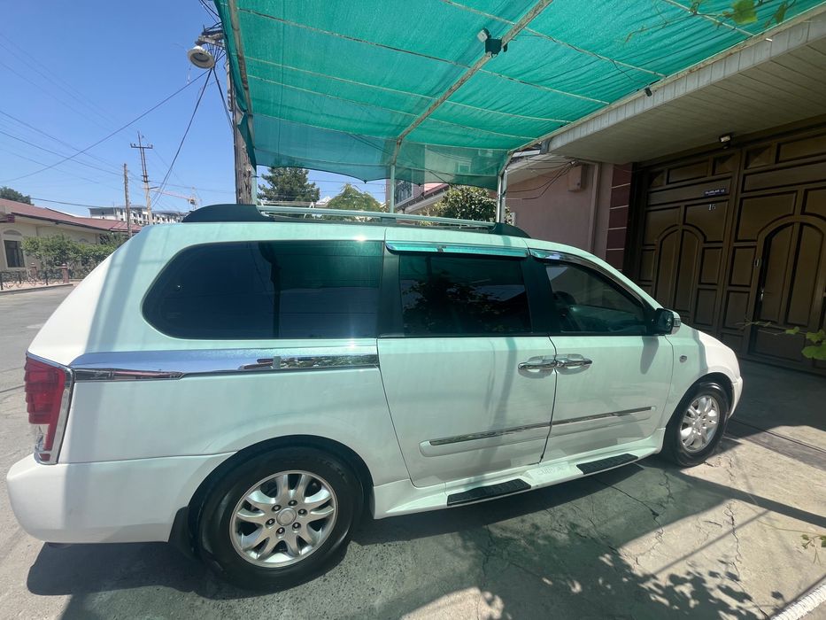 Kia Carnival 2.9 Automat 2008