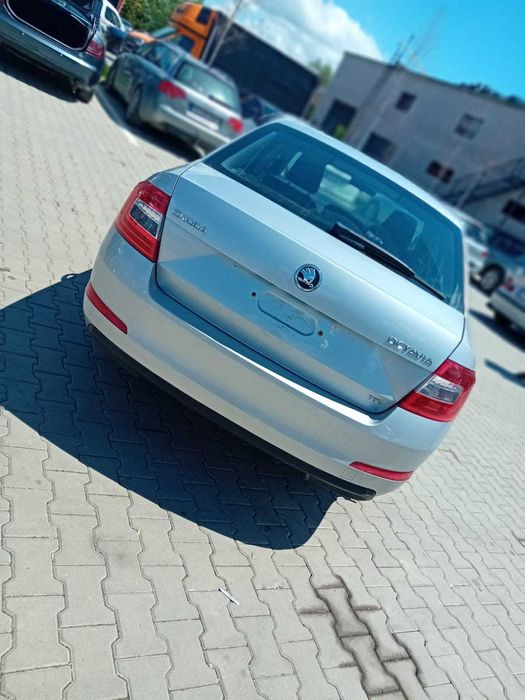 Capota portbagaj dezechipata Skoda Octavia 3 2014 Sedan