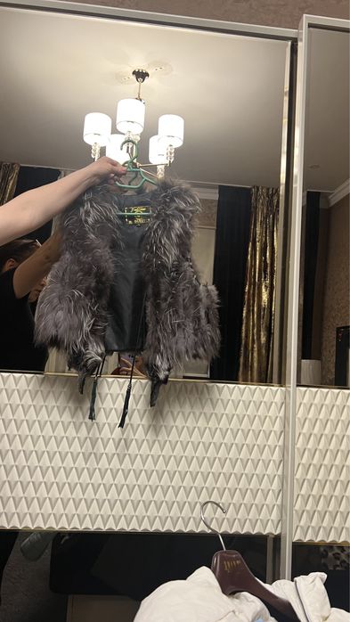 Пальто кожаный жалет