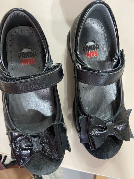 Сандалики школьные