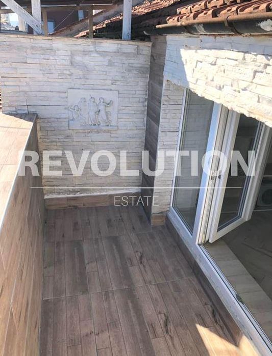 Дава се под наем Едностаен апартамент в Варна, Общината - 16 кв.м за 350 € - Снимка #8