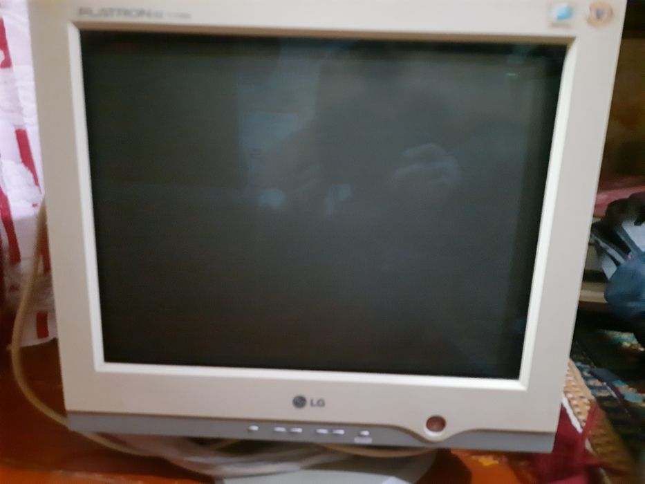 монитор разные монитор сотилади