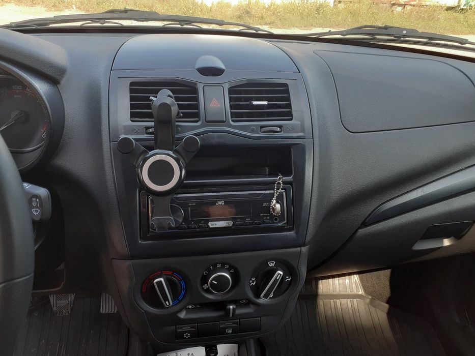 Машина гранта сидан