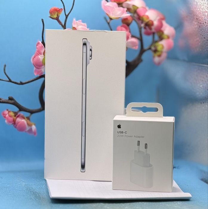 НОВ!!! Apple iPhone Air, 256GB, 5G, Sky Blue + подарък адаптер Apple