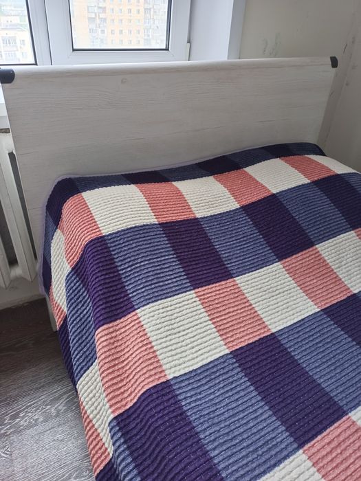 Продаю спальный гарнитур