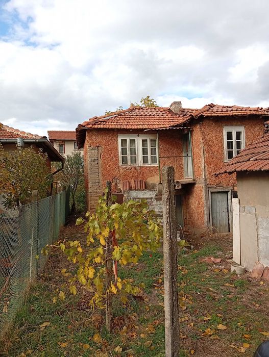 Продава се Къща в София, Бояна - 50 кв.м за 235 €/кв.м - Снимка #1