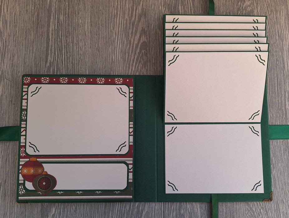Албум в тъмно зелено с коледни елементи, ръчна изработка /53.37
