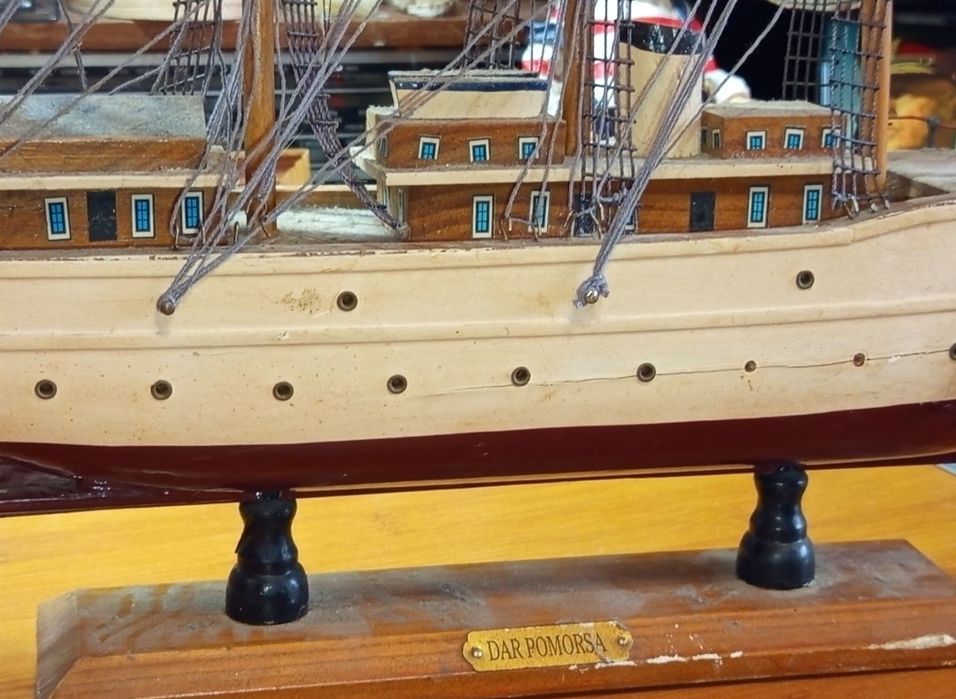 Machetă de colecție corabie Dar Pomorza, realizată din lemn