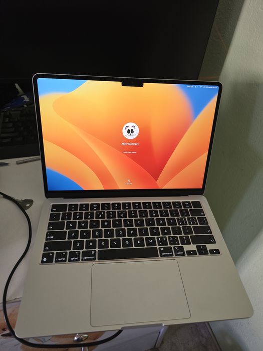 Macbook air 13 m2 8:256