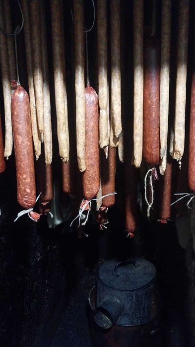 Afum carne/ mezeluri/carnati/slaniana in Cluj Napoca/Afumat/afumatoare