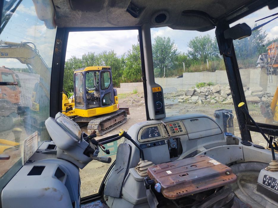 Dezmembrez Buldoexcavator Fermec 860 an  2001