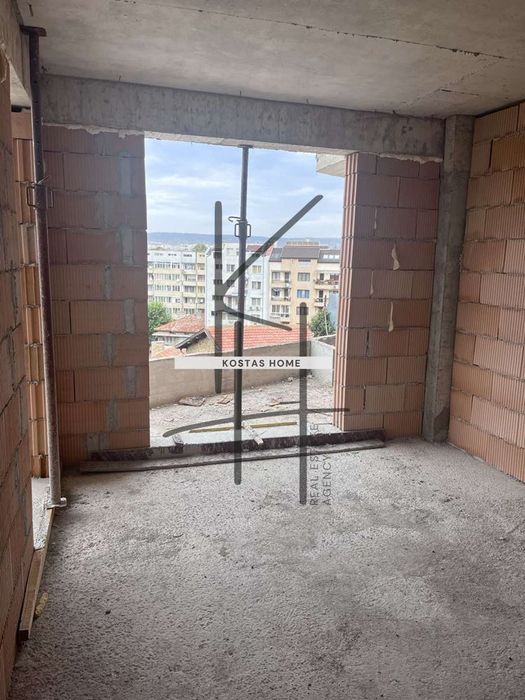 Продава се Тристаен апартамент в Варна, Аспарухово - 93 кв.м за 1205 €/кв.м - Снимка #1