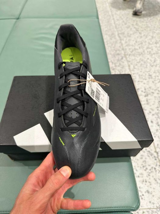 Чисто нови оригинални бутонки Adidas Copa Pure 3 League налични от 40 2/3 до 48 1/3