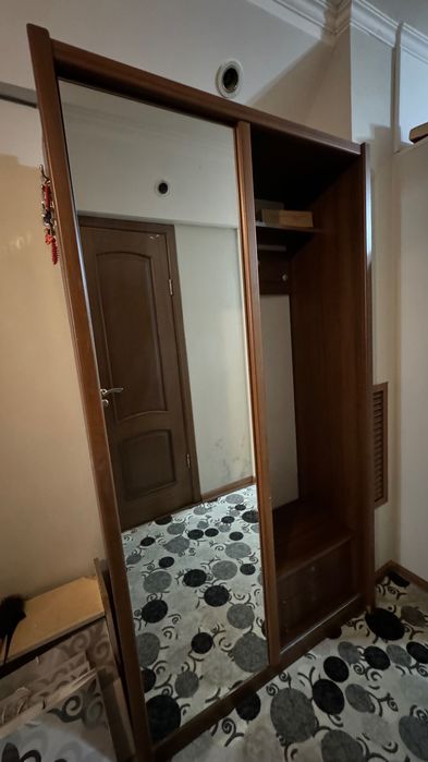 Продам шкаф для прихожей