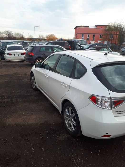 Субару Импреза 2010 год