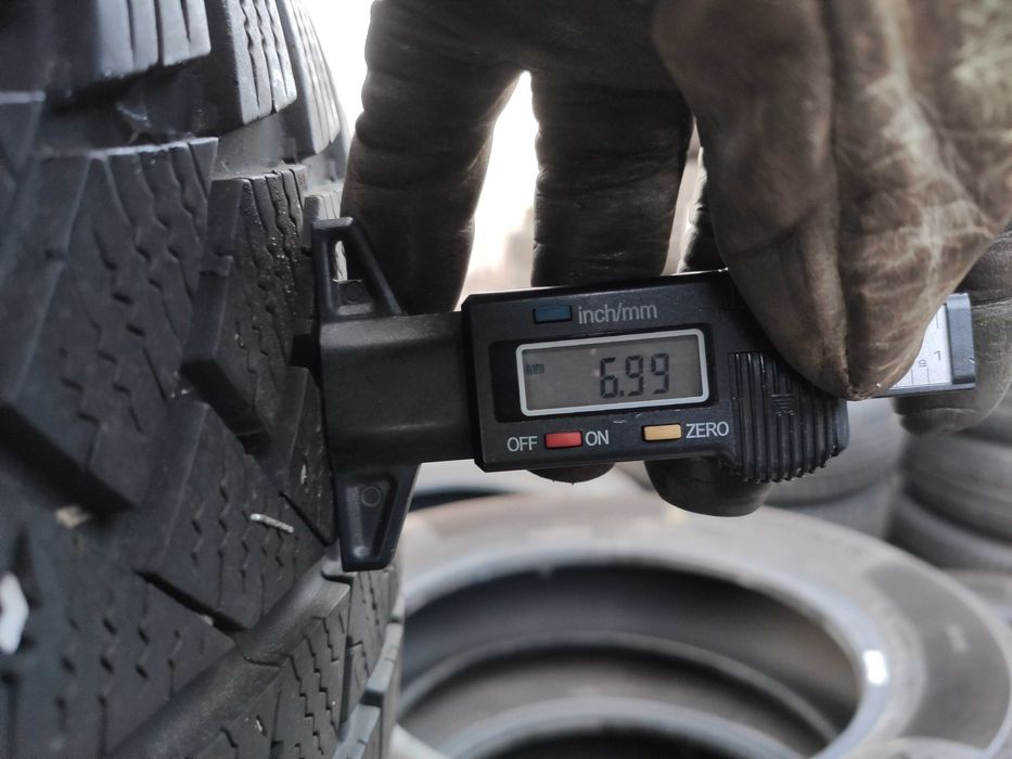4бр Зимни гуми 255 55 19 - Continental
