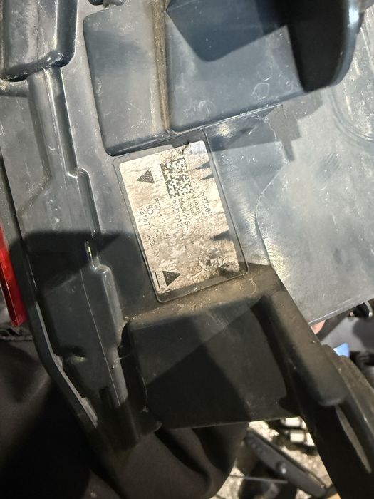 Европейски лед стоп бмв ф30 ляв bmw f30 lci stop фейсов стоп