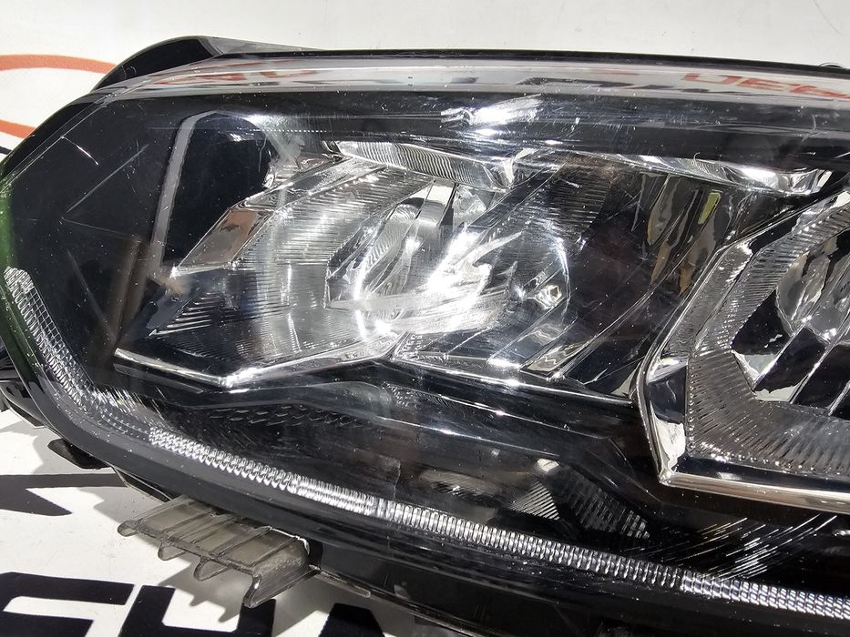 Far stanga led Peugeot 208 dupa 2019 cod 73313327