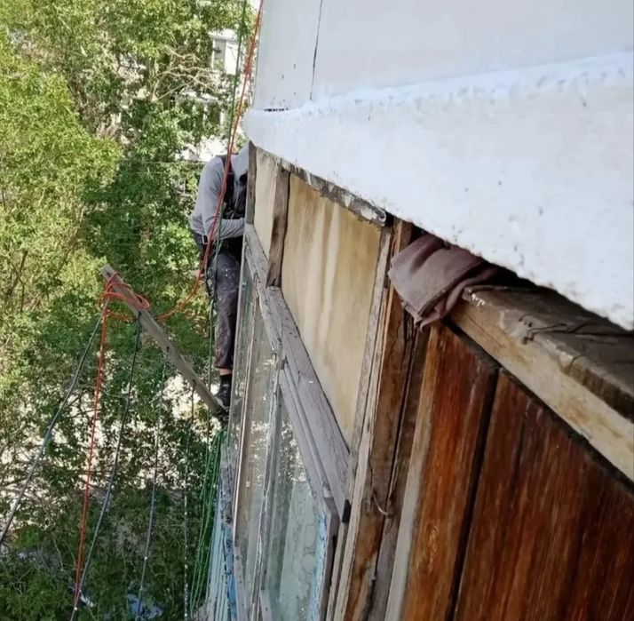 Обшивка балкона под ключ