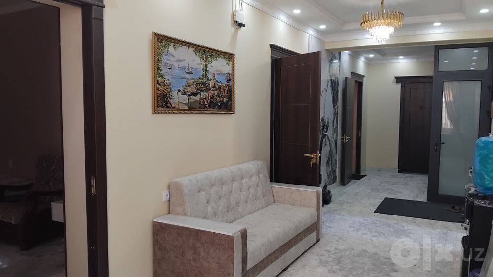 Qarshi shaxridan 11 kishilik yotoq joy arenda beriladi