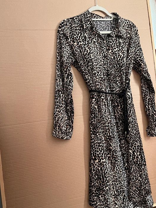 Rochie dama C&A cu mâneci