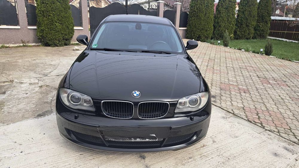 BMW seria 1 e87 an 2011
