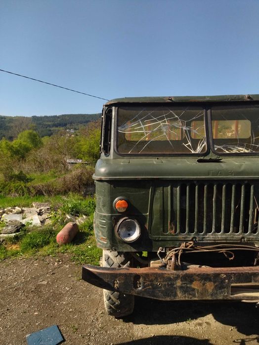 Виетнамка Газ 66 на части