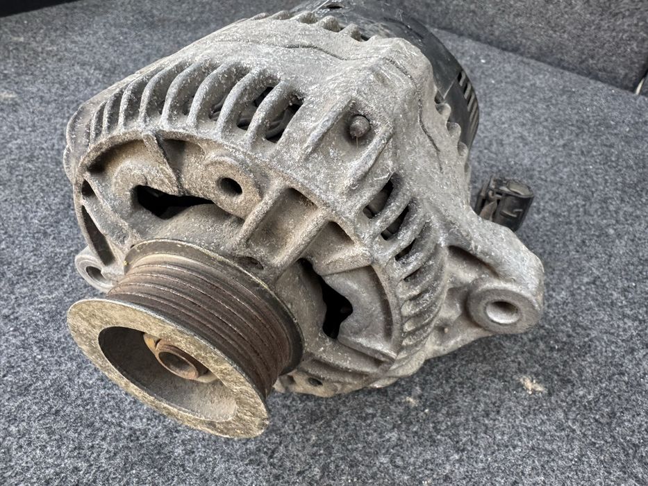 Toyota Carina E/ Генератор Бошивский