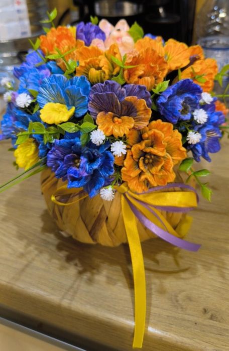 Аранжировка от ароматни сапунени цветя