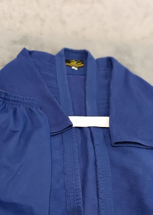 Продам кимоно ...