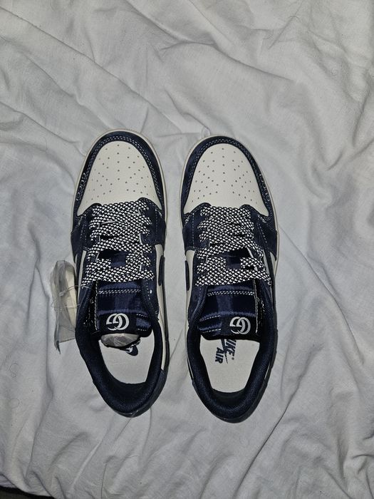 Jordan 1 low blue