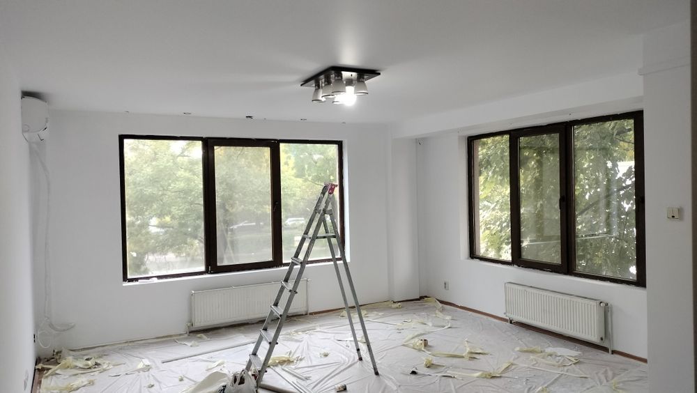 Echipa constructori exterioare și interioare