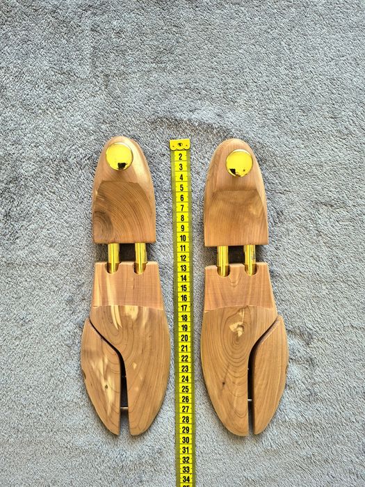 Antere / Șponere calapoade pantofi din lemn de cedru (Shoe Trees)