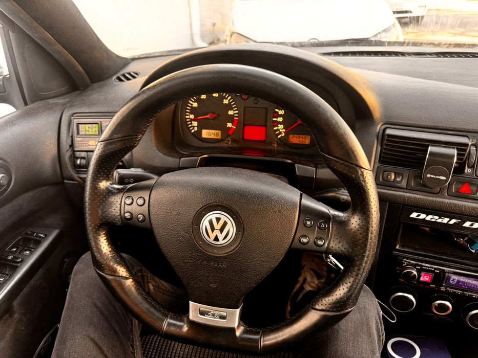 Vând golf 4 negociabil