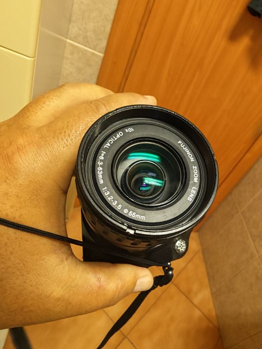 FujiPix S5600 Digital Camera