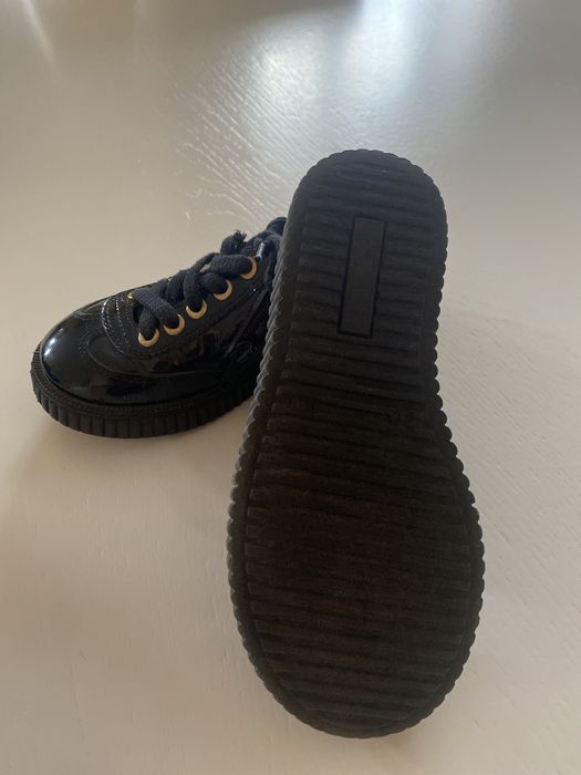 Продам туфли для девочки