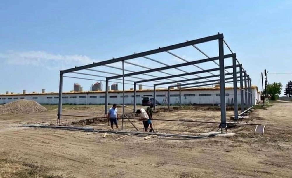 Accept variante auto Vand si construiesc o gama larga de hale sau stru