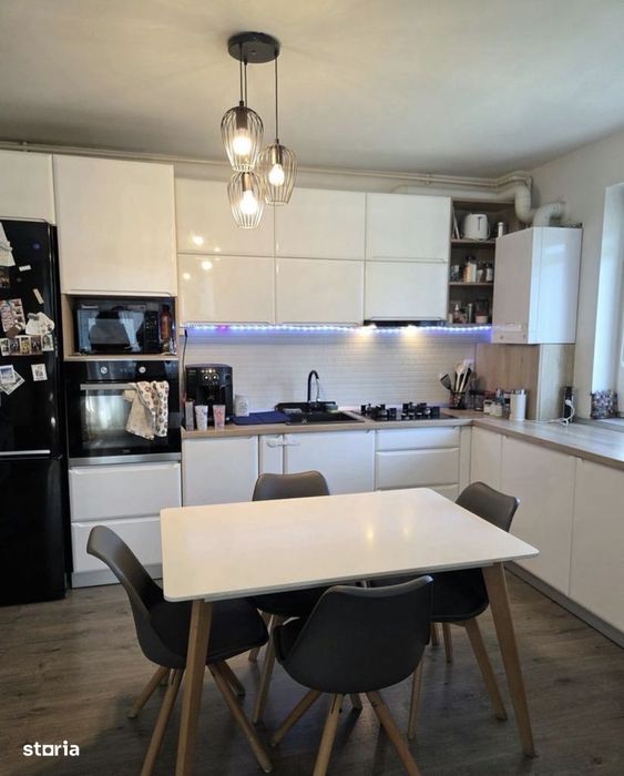 Apartament de 3 camere, 60 mp, parcare, zona Metro/Amethyst