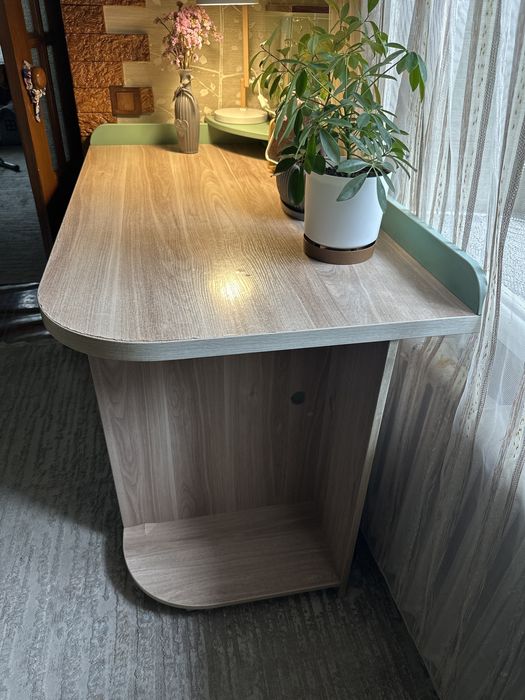 Письменный стол!