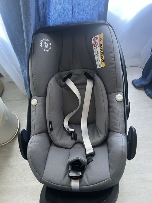 Scoica Maxi Cosi Joolz si Isofix