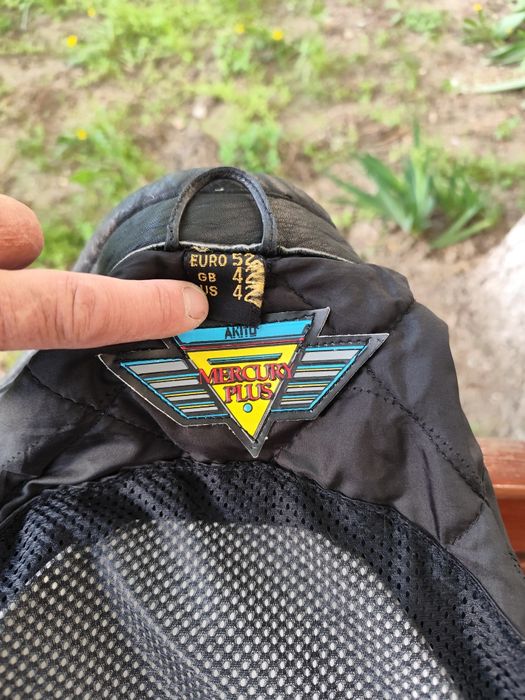 Geaca motociclism din piele și protectie