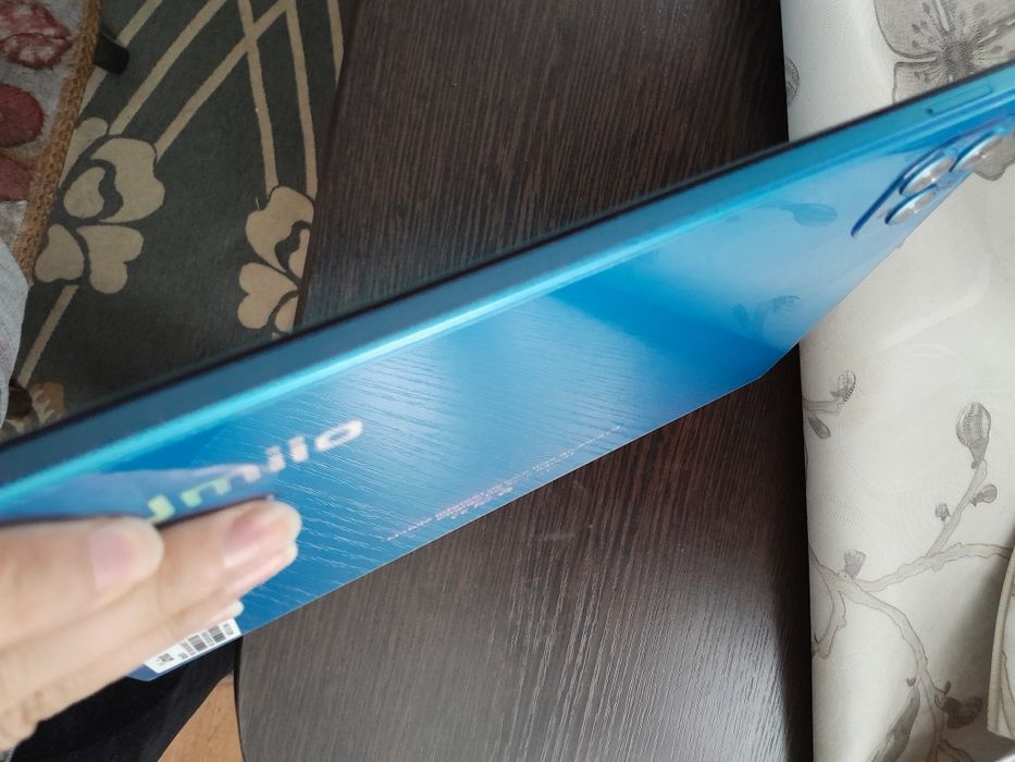 Планшет в очень новом состоянии