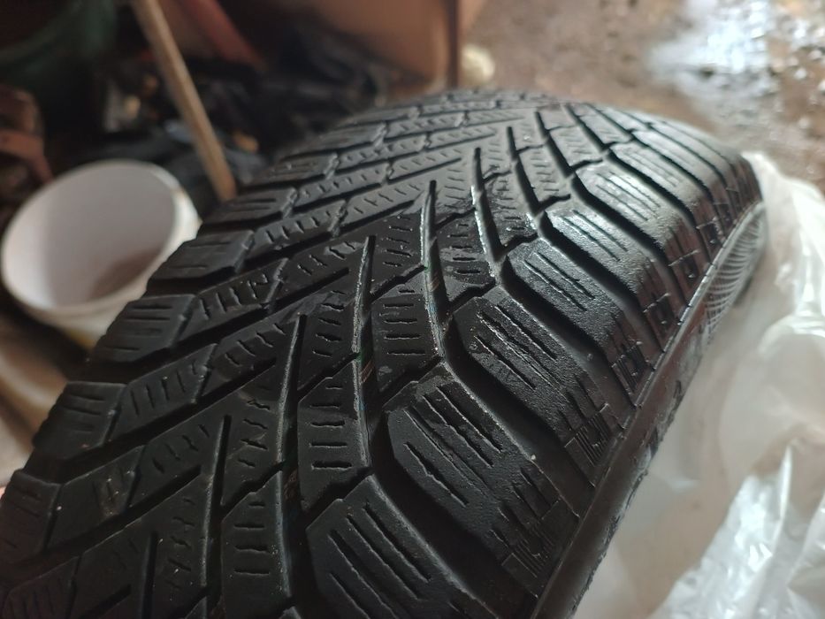 Anvelope de iarna 195 65 15