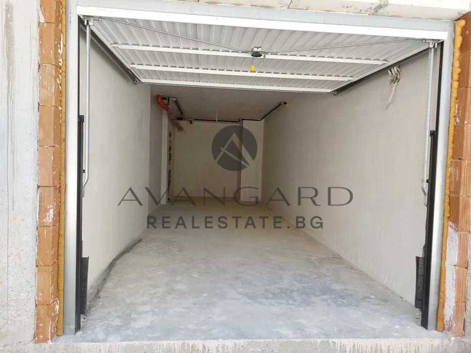 Продава се Гараж / Паркомясто в Пловдив, Остромила - 34 кв.м за 1148 €/кв.м - Снимка #1