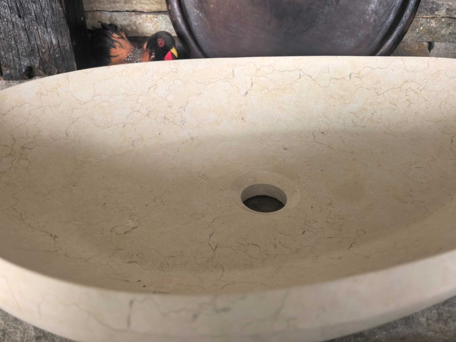 Дизайнерска мивка за баня